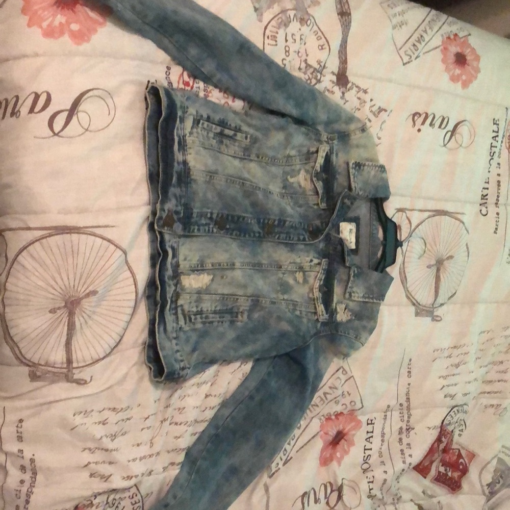 Large (US) Mudd Blue Denim Jacket